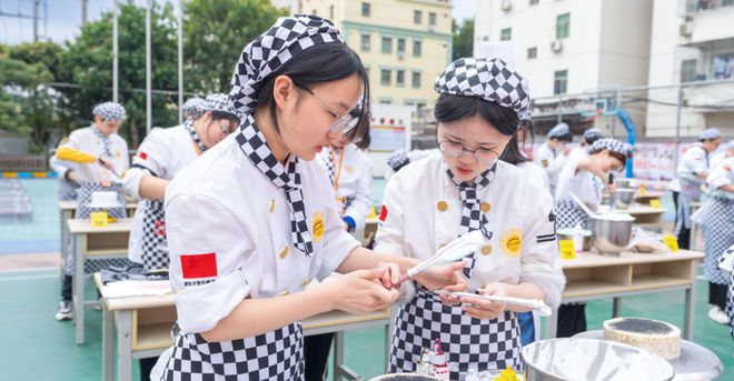 『择校指南』为什么不建议初高中生去烘焙店半岛·BOB官方网站做学徒？(图8)