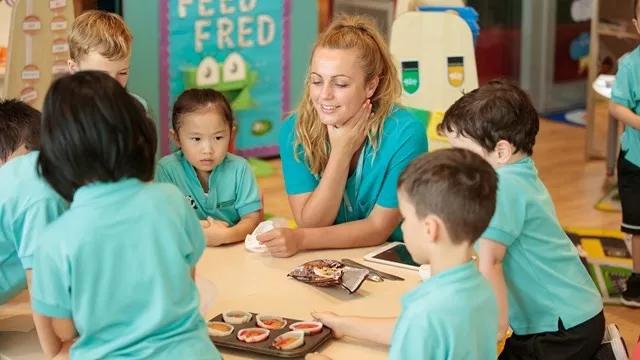 广州英国人学BOB半岛中国官方网站校 来自全球最大的贵族学校集团不摇号不派位！(图2)