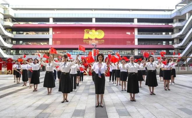 全市基层妇联组织建设改革创新案例丨南昌市洪城大市场妇联：党建带妇建 彰显巾BOB(图4)